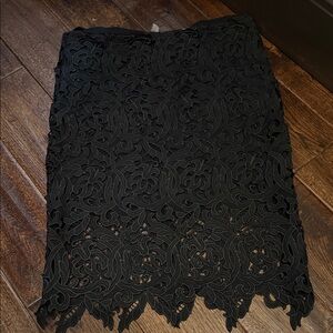 Chic Black Lace Pencil Skirt
